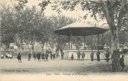 CPA FRANCE 13 "Salon, Kiosque de la musique".