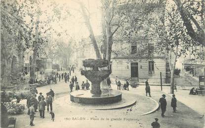 CPA FRANCE 13 "Salon, Place de la Grande Fontaine".