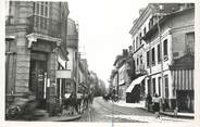 76 Seine Maritime CPSM FRANCE 76 " Caudebec les Elbeuf, Rue de la République".