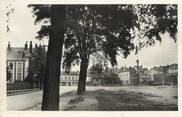 76 Seine Maritime CPSM FRANCE 76 " Darnétal, La place".