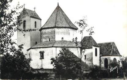 CPSM FRANCE 68 " Ottmarsheim, L'église et le monument aux morts".