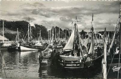 CPSM FRANCE 14 " Port en Bessin, Le port".