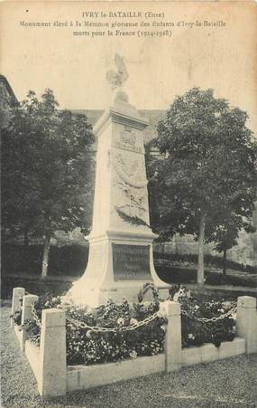 CPA FRANCE 27 "Ivry la Bataille, Le monument aux morts".
