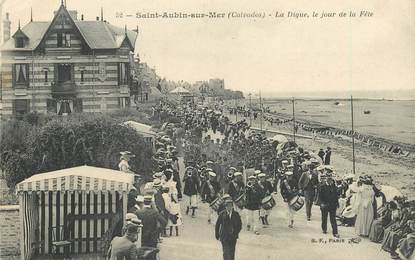 CPA FRANCE 14 "Saint Aubin sur Mer, la digue"