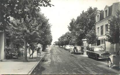 CPSM FRANCE 14 " Franceville Plage, L'avenue de Paris".