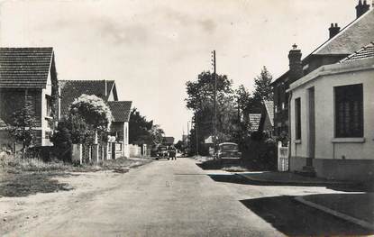 CPSM FRANCE 14 " Merville - Franceville, L'Avenue de Rouen".