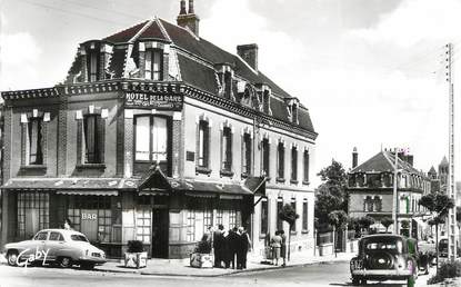 CPSM FRANCE 14 "St Pierre sur Dives, Hôtel de la gare".