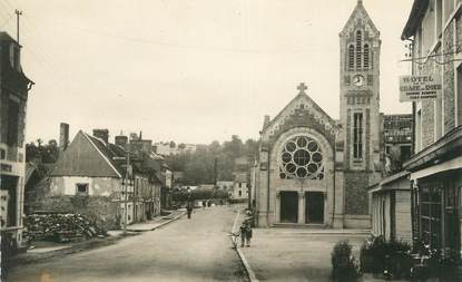 CPSM FRANCE 14 "Pont d'Ouilly, L'église et la rue principale".