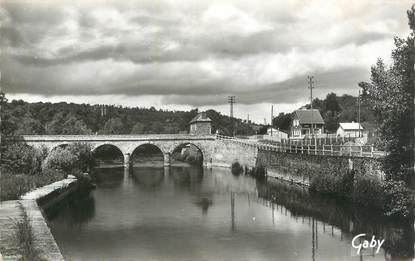 CPSM FRANCE 14 "Grimbosq, L'Orne et le Pont".