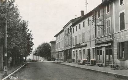 CPSM FRANCE 38 " Estrablin, La place".