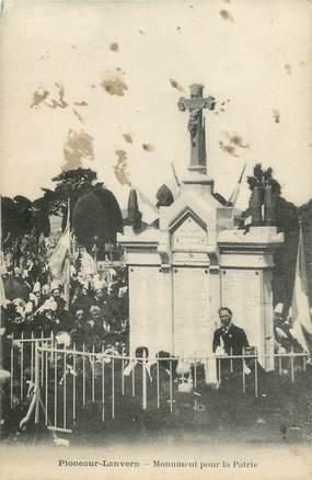 CPA FRANCE 29 " Ploneour Lanvern, Le monument aux morts";