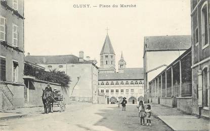 CPA FRANCE 71 " Cluny, Place du marché".