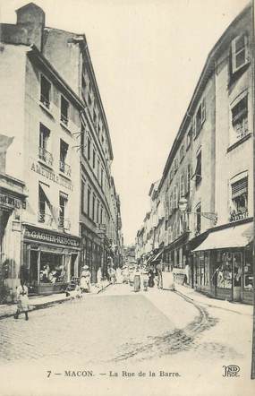 CPA FRANCE 71 "Mâcon, La rue de la Barre".