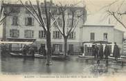 71 SaÔne Et Loire CPA FRANCE 71 "Mâcon, Quai du Sud, Inondations de janvier 1910". / INONDATIONS
