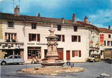 CPSM FRANCE 71 "Romanèche - Thorins, La Place Benoit Raclet".