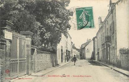 CPA FRANCE 71 "Salornay sur Guye, Grande rue Gandin".