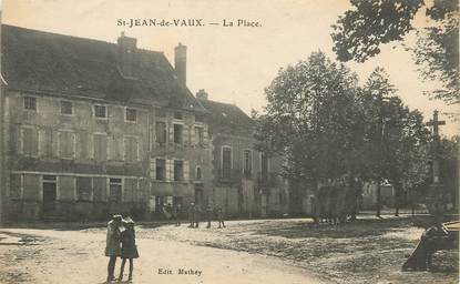 CPA FRANCE 71 " St Jean de Vaux, La place".