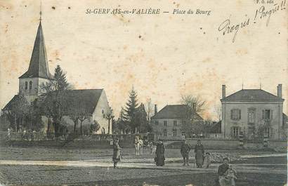 CPA FRANCE 71 " St Gervais en Valière, Place du Bourg".