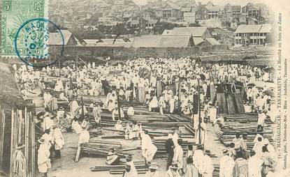 CPA MADAGASCAR "Tananarive, le Marché au bois au Zoma"