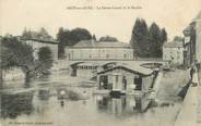 10 Aube CPA FRANCE 10 "Arcis sur Aube, Le bâteau lavoir et le moulin".