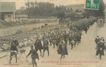 CPA FRANCE 10 " Bar sur Seine, Occupement militaire pendant les troubles en champagne le Défilé du 133ème à son arrivée".