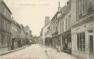 10 Aube CPA FRANCE 10 " Bar sur Seine, La grande rue".