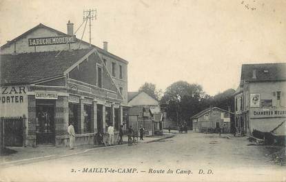 CPA FRANCE 10 " Mailly le Camp, Route du Camp".