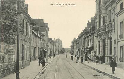 CPA FRANCE 10 " Troyes, Rue Thiers".