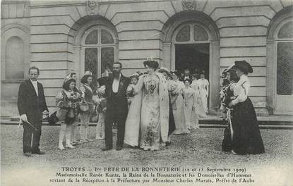CPA FRANCE 10 " Troyes, 1ère fêtes de la Bonneterie, Mle Renée Kuntz".