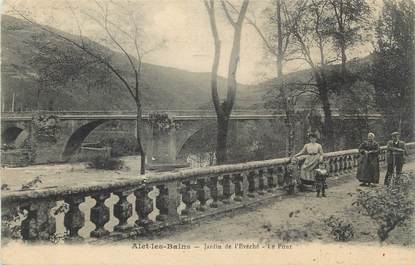 CPA FRANCE 11 " Alet les Bains, Jardin de l'évéché, le pont".