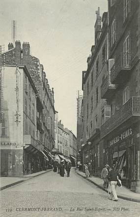 CPA FRANCE 63  "Clermont Ferrand, la rue Saint Esprit"