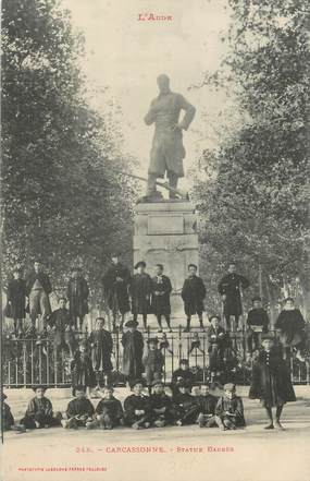 CPA FRANCE 11 " Carcassonne, Statue Barbès".