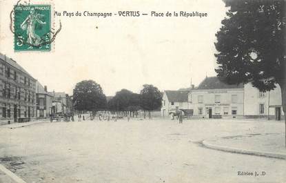 CPA FRANCE 51 "Vertus, Place de la République"