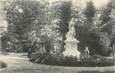 CPA FRANCE 17 "Marans, Le jardin public, La statue Dinot".