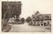 37 Indre Et Loire CPA FRANCE 37 "Montbazon, La Courtille, l'Avenue de la gare et la Route de Tours".