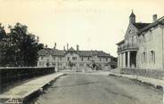 39 Jura CPSM FRANCE 39 " Montmorot, L'Hôtel de Ville et les écoles".