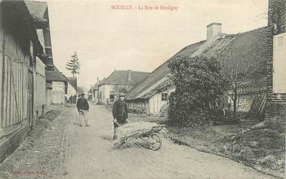 CPA FRANCE 10 " Bouilly, La rue de Souligny".