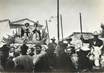 CPSM FRANCE 13 " Les Saintes Maries de la Mer, Procession du 25 mai". / GITANS