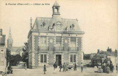 CPA FRANCE 17 " Fouras les Bains, L'Hôtel de Ville".