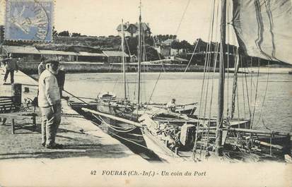 CPA FRANCE 17 " Fouras les Bains, Un coin du port".