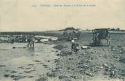 17 Charente Maritime CPA FRANCE 17 " Fouras les Bains, Pêche des huîtres à la Pointe de la Fumée"