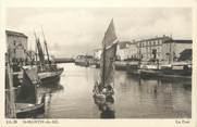 17 Charente Maritime CPA FRANCE 17 "St Martin de Ré, Le port".