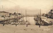 17 Charente Maritime CPA FRANCE 17 " Ile de Ré, La Flotte, Le port ".