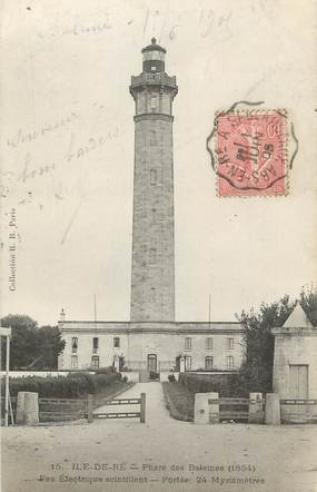 CPA FRANCE 17 " Ile de Ré, Le Phare des Baleines". / PHARE