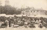 38 Isere CPA FRANCE 38 " St Marcellin, La place d'armes un jour de marché".