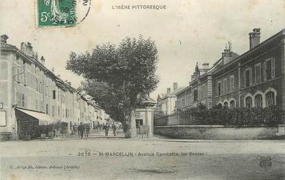 CPA FRANCE 38 " St Marcellin, Avenue Gambetta, les écoles".