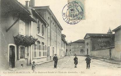 CPA FRANCE 38 " St Marcellin, Le Boulevard Riondet et l'Ecole des Demoiselles".