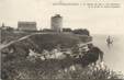 CPA FRANCE 17 " Meschers Les Bains, Le moulin du Duc et vue extérieure de la grotte de Marie Guichard".