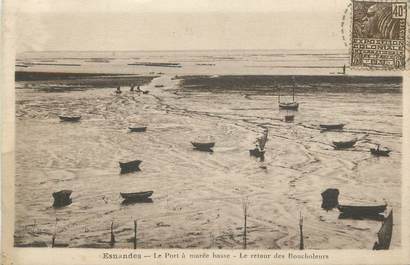 CPA FRANCE 17 " Esnandes, Le port à marée basse, le retour des Boucholeurs".