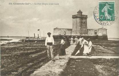 CPA FRANCE 17 " Le Chapus, Le fort à mer basse".